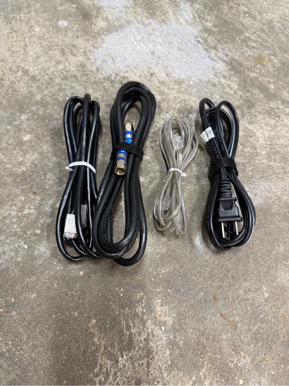 Arris Panoramic TG1682G Dual Band WiFi Router Cable Modem 2.4GHz 5GHz - Picture 8 of 9
